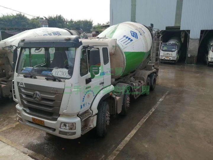 出售國五輕量化12方攪拌車 340馬力 手續齊全包過戶