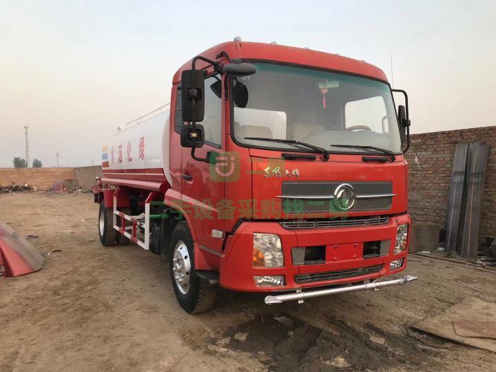 出售二手八成新的十五方灑水車