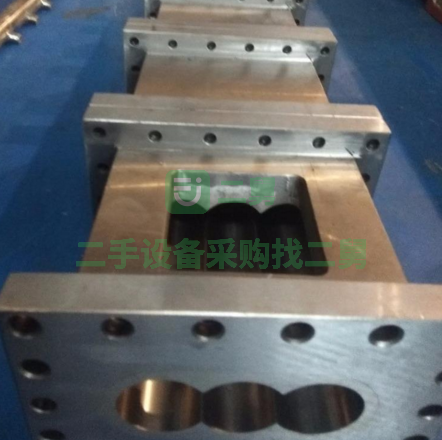 熱銷管材擠出機(jī) 塑料擠出機(jī) pvc擠出機(jī)
