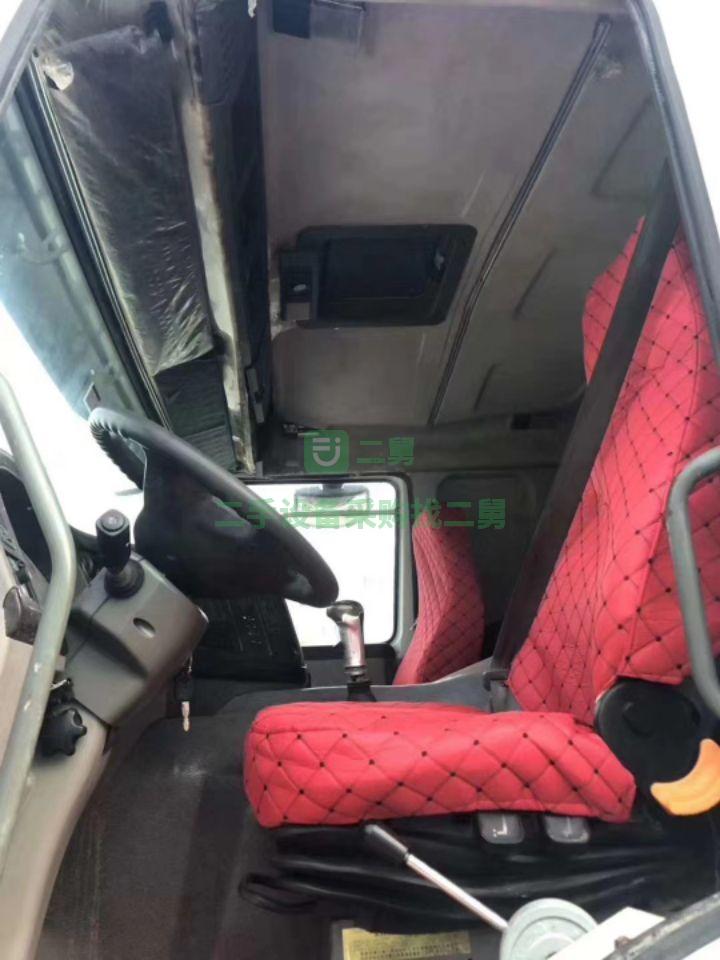 出售二手的豪沃瑞江上裝攪拌車