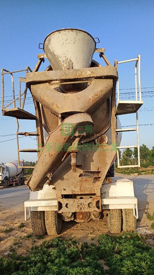 轉(zhuǎn)讓三一重工三一上裝攪拌車