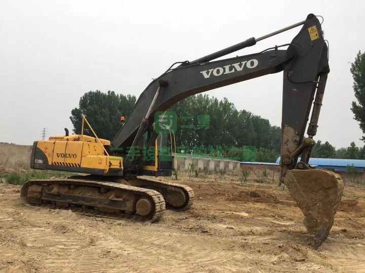 出售沃爾沃290挖掘機個人工地干活車
