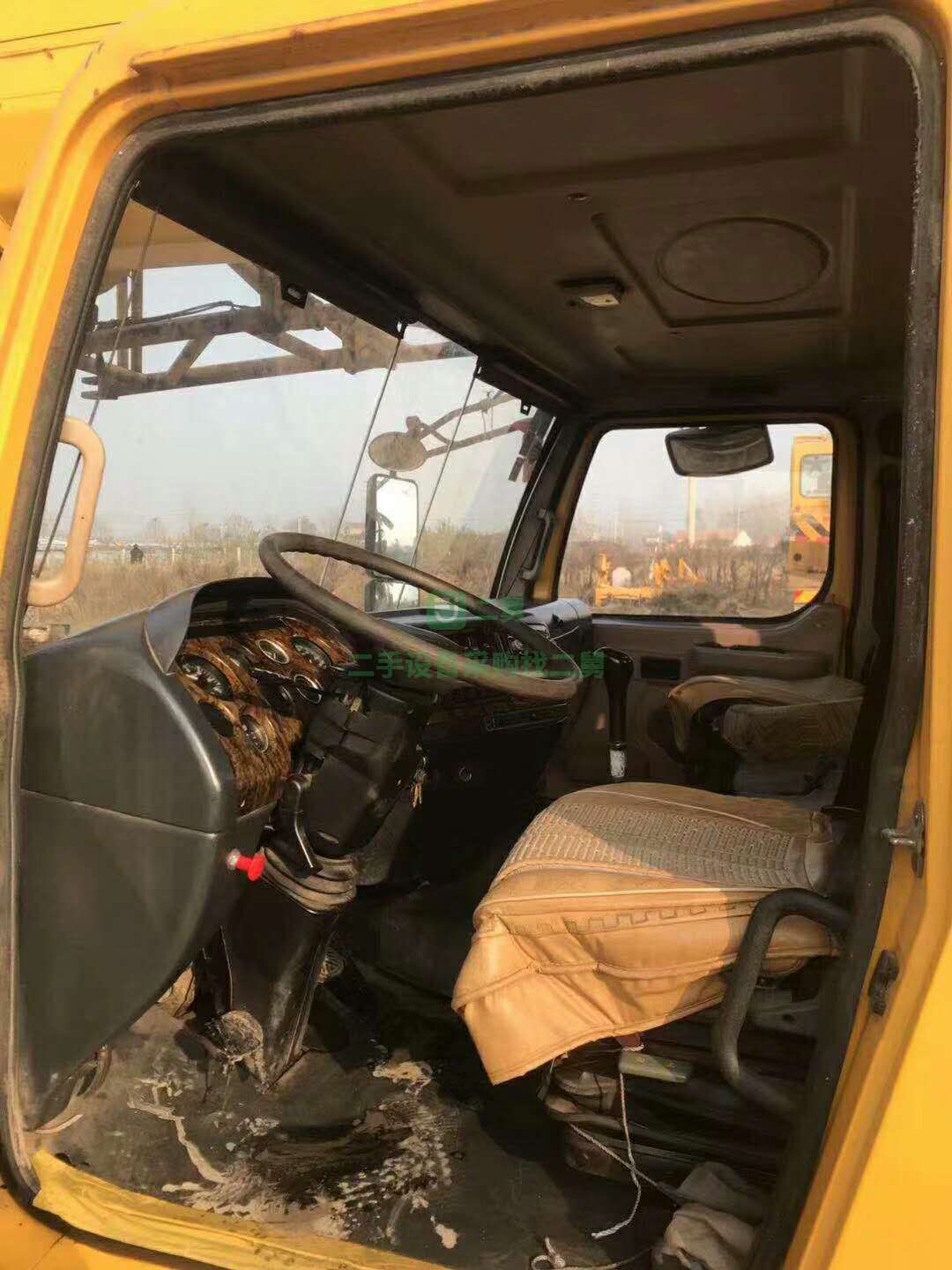 出售10年K5隨車吊吊車，手續齊全