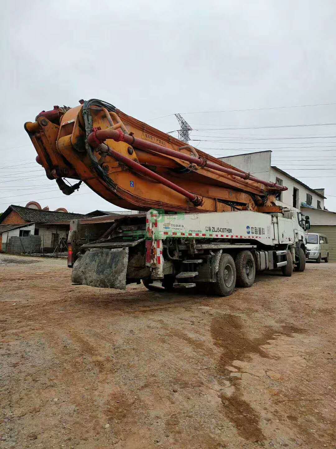 出售極品車況13年中聯(lián)56米泵車，斯堪尼亞底盤