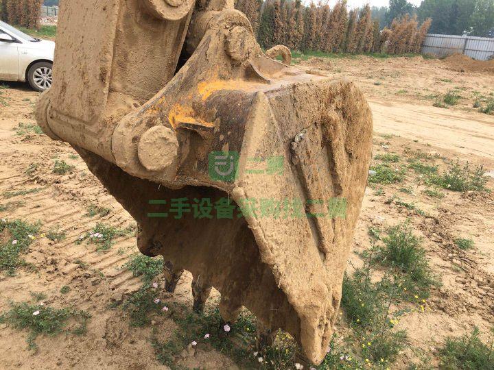 出售徐工235挖掘機個人工地干活車