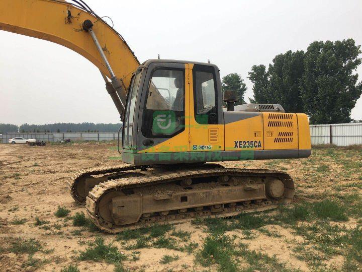 出售徐工235挖掘機個人工地干活車