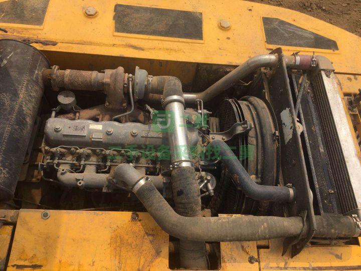 出售徐工235挖掘機個人工地干活車