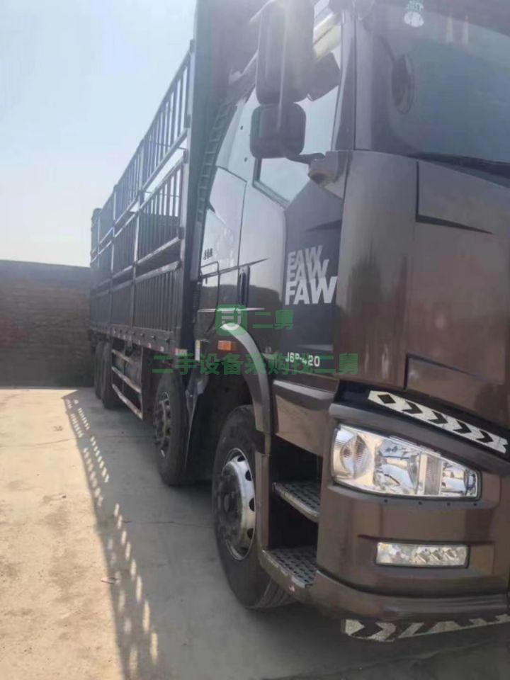 轉讓前四后八解放J6P420牽引車