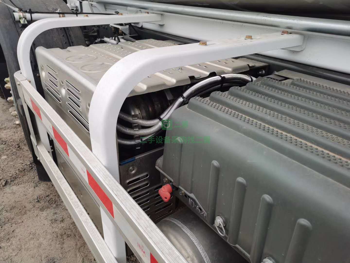 出售豪沃輕量化攪拌車，帶三包，國六排放