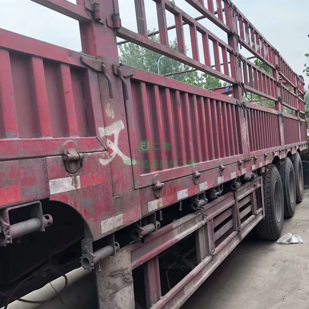 出售16年8月上戶解放JH6牽引車，460馬力國四排放，帶13米高地板掛車，同步上戶