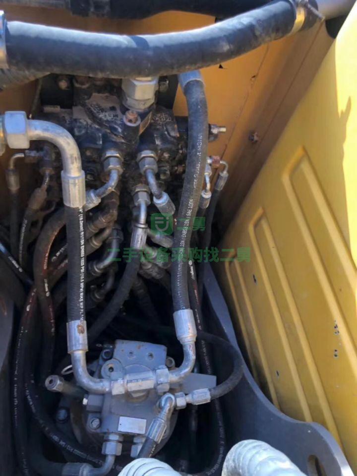 急售轉讓徐工80挖掘機，個人工地干活車