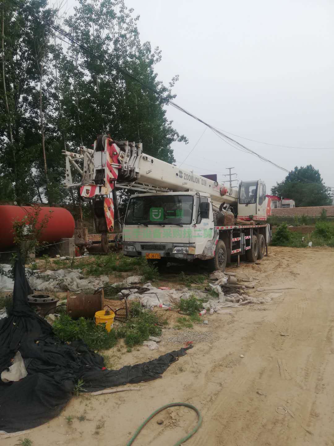 出售10年的中聯吊車，手續齊全，全國包提檔