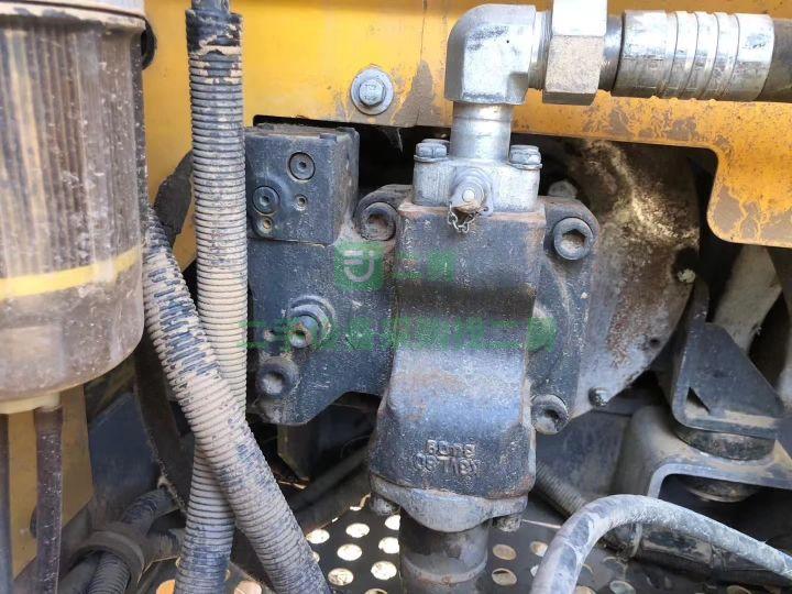 急售轉讓徐工80挖掘機，個人工地干活車