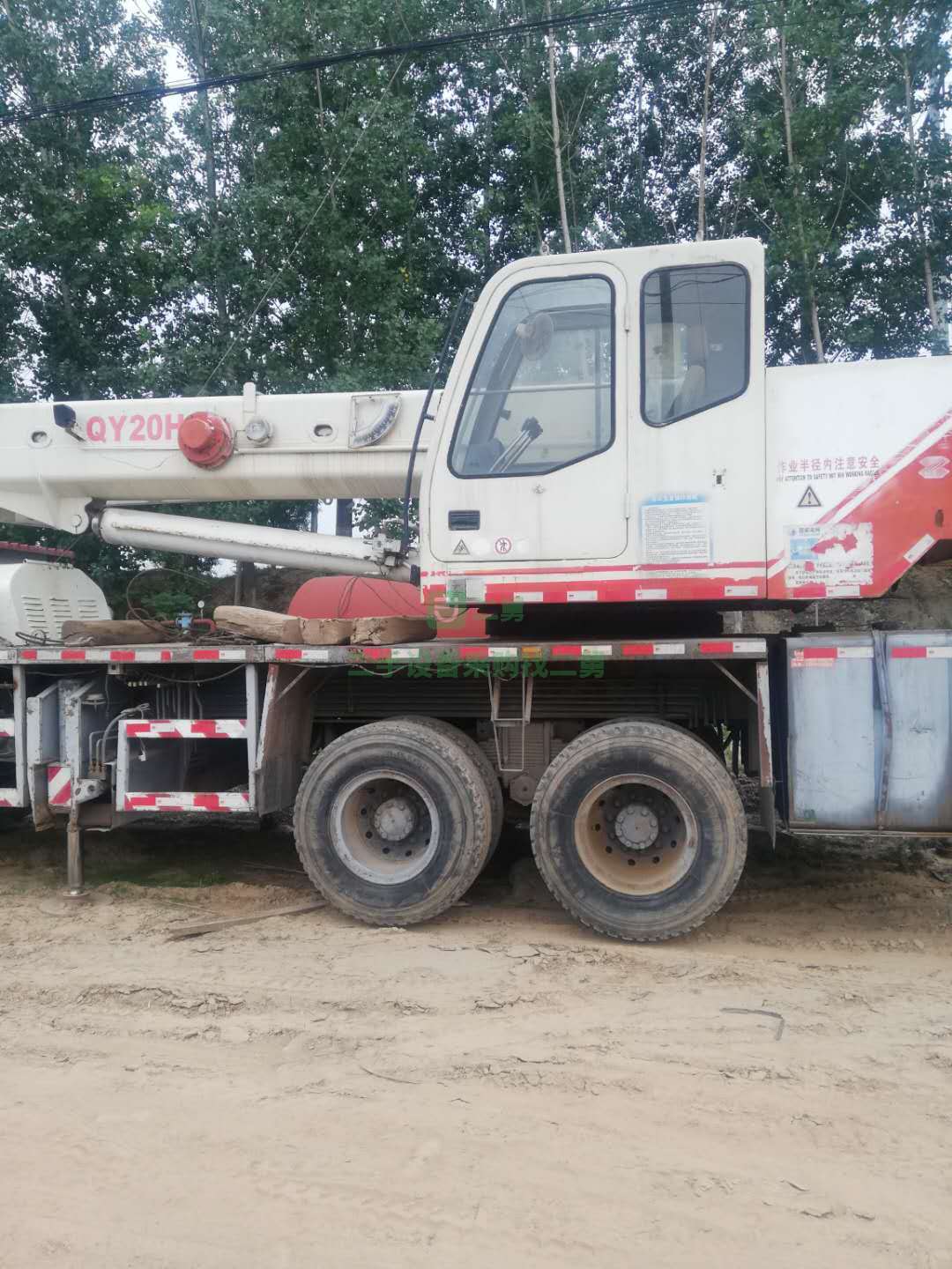 出售10年的中聯吊車，手續齊全，全國包提檔