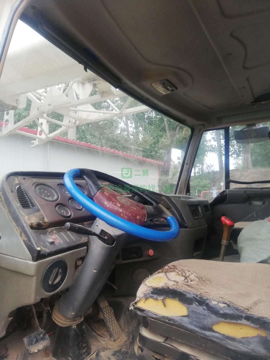 出售10年的中聯吊車，手續齊全，全國包提檔