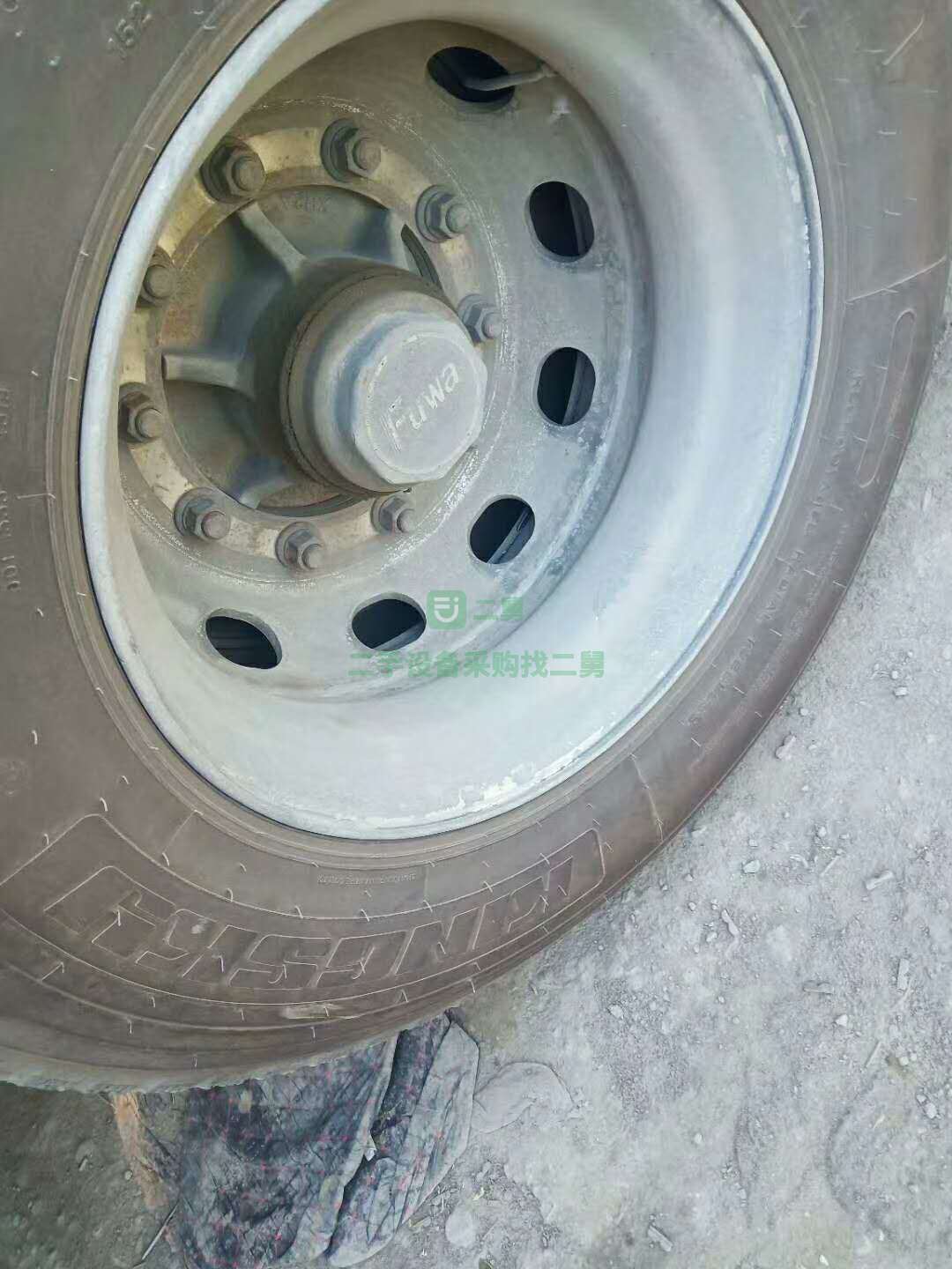 出售一臺德龍X3000單驅牽引車，430馬力