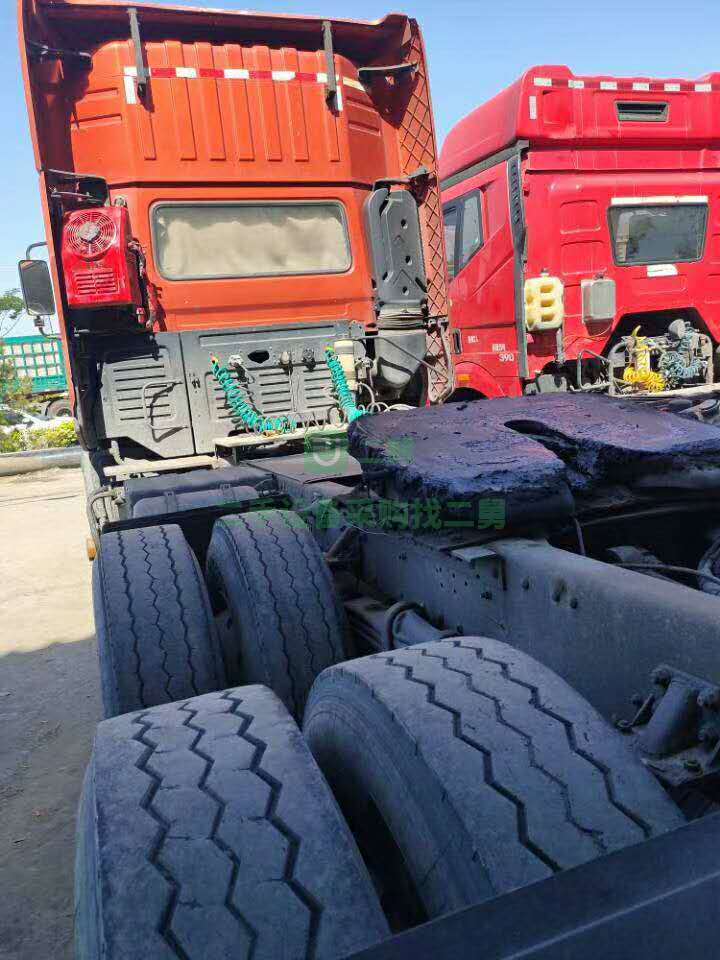 出售一臺14年7月天龍420雙驅牽引車