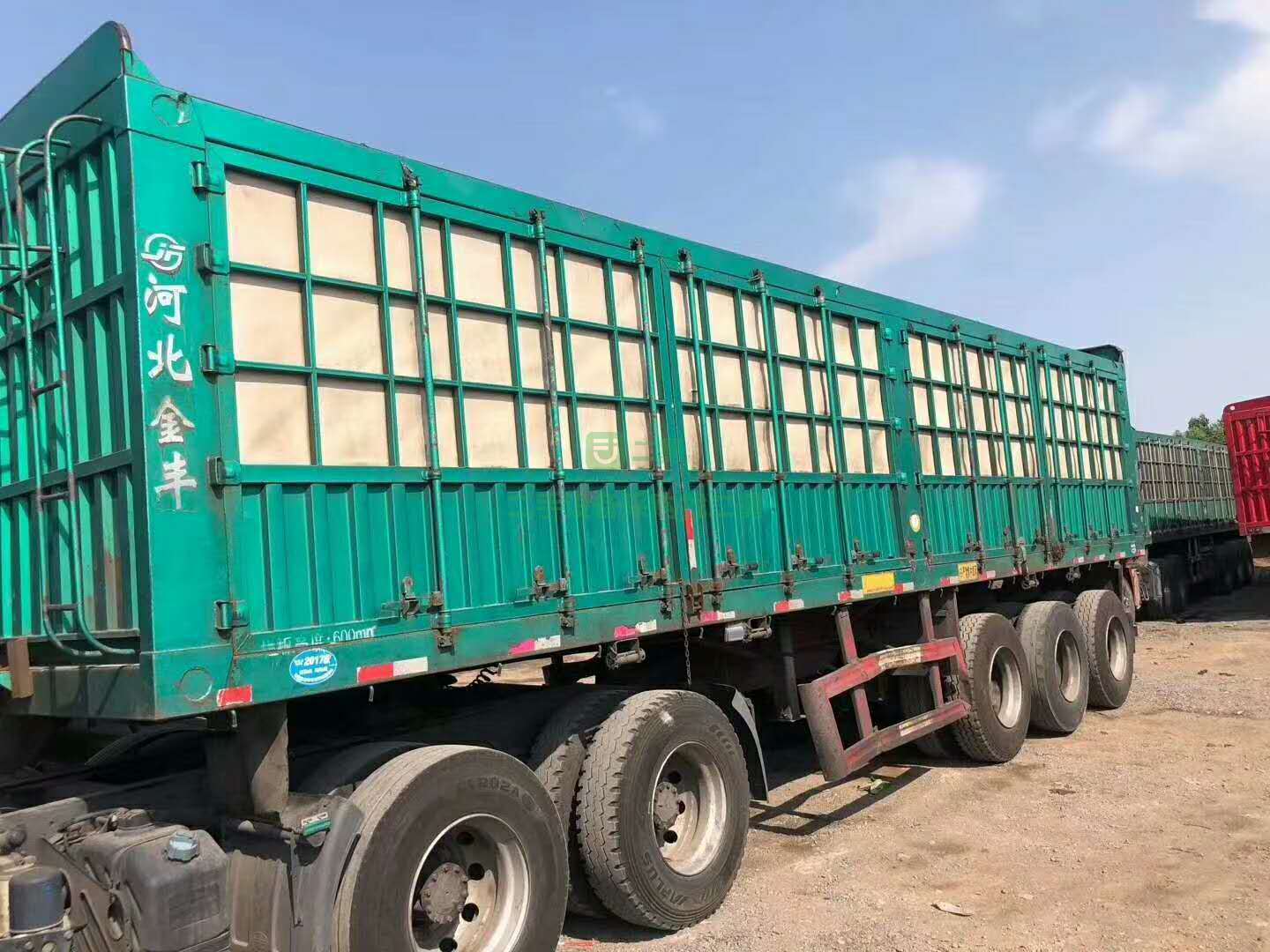 急售兩年半10米半掛車，富華軸輪胎八成新