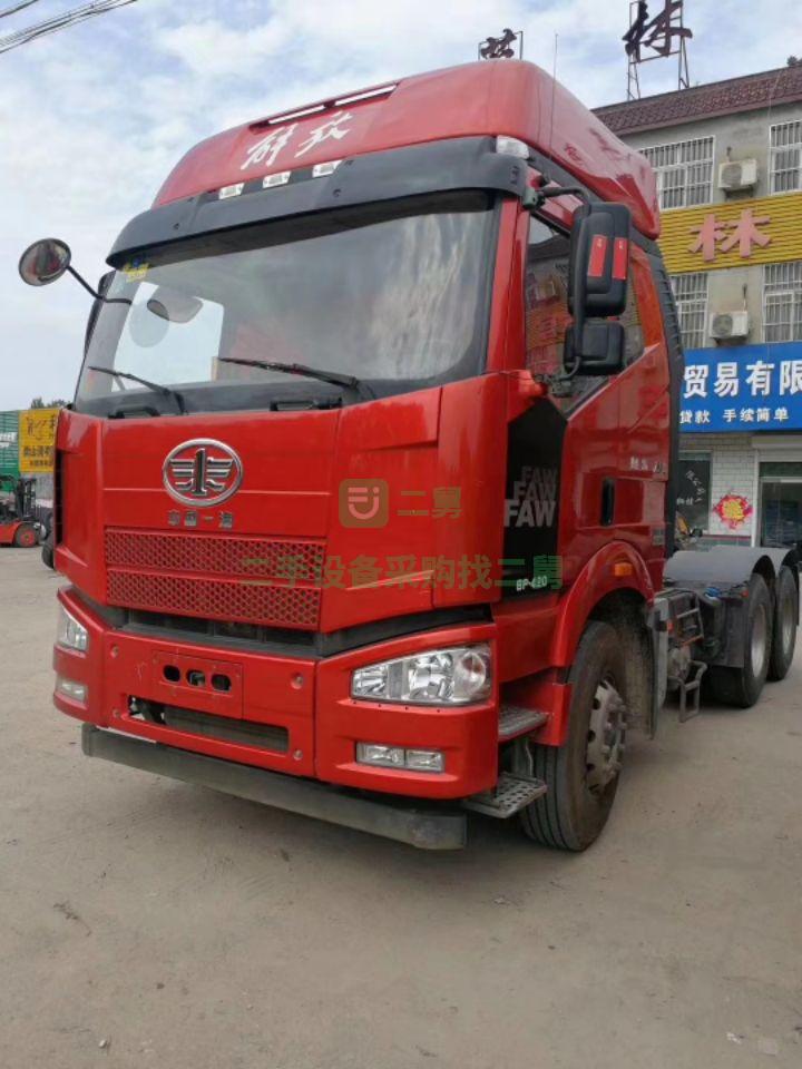 出售二手的解放J6P牽引車