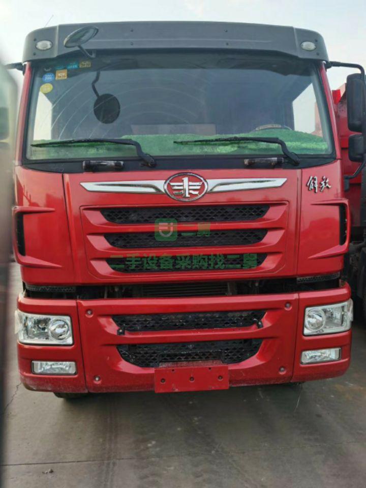 出售二手的前四后八自卸車，國三，國四，國五出售