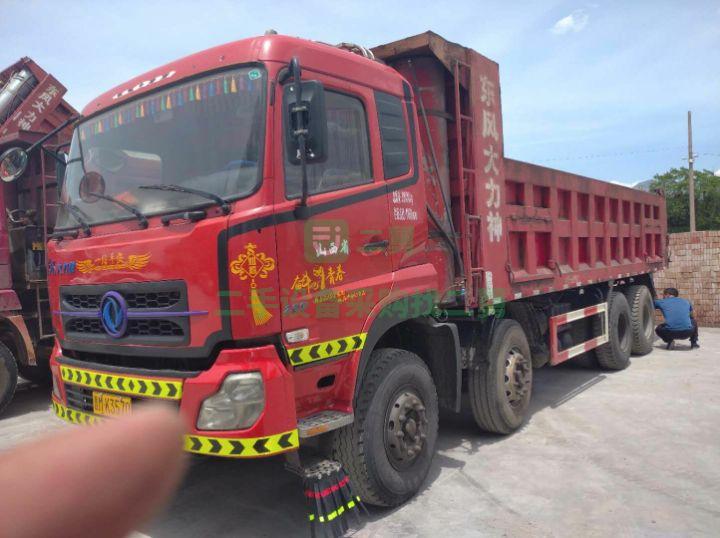 出售二手的前四后八自卸車，國三，國四，國五出售