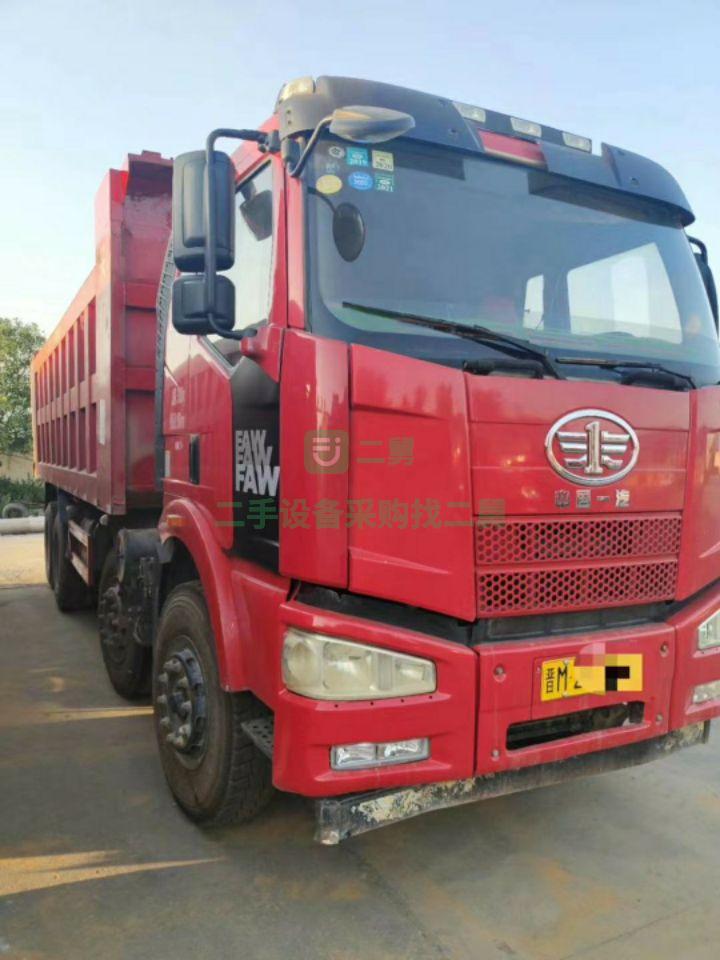出售二手的前四后八自卸車，國三，國四，國五出售