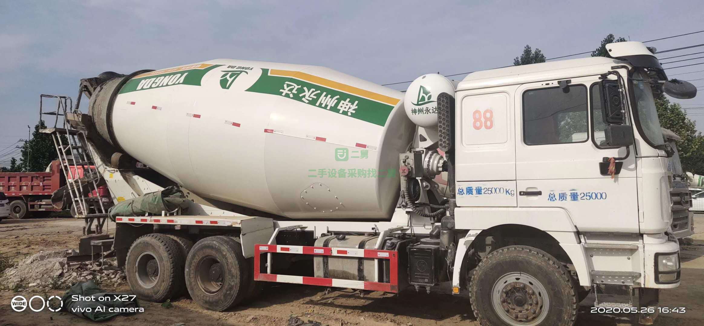 出售18年4月德龍攪拌車，年審到2021年4月