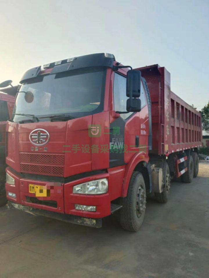 出售二手的前四后八自卸車，國三，國四，國五出售