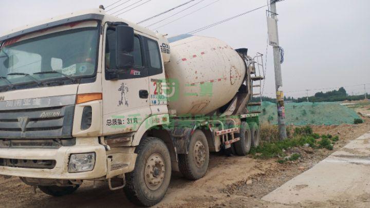 出售福田歐曼攪拌車雷薩上裝，國三大16