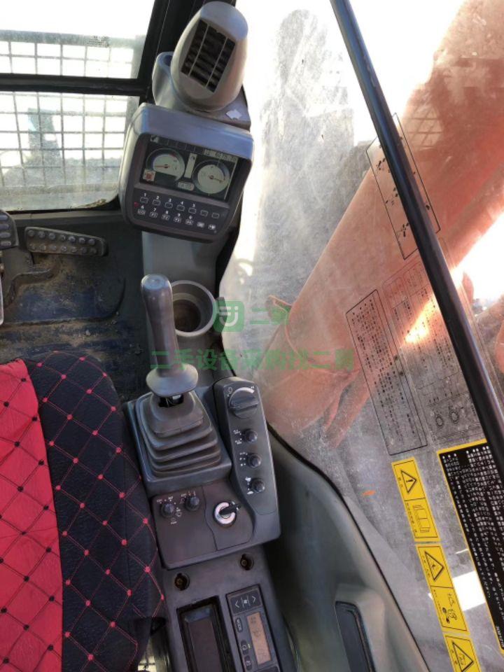 出售二手的八成新的原裝進口日立350挖掘機