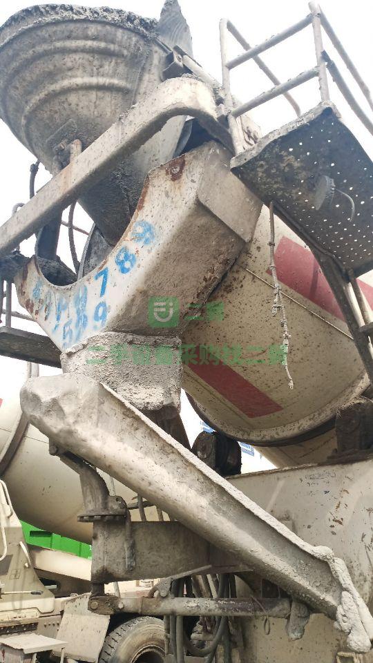 出售6臺(tái)豪沃?jǐn)嚢柢嚾簧涎b車況原版，輪胎9成新可提檔可分期
