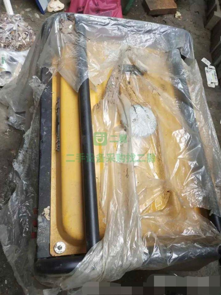 出售二手的九成新的福特發電機組