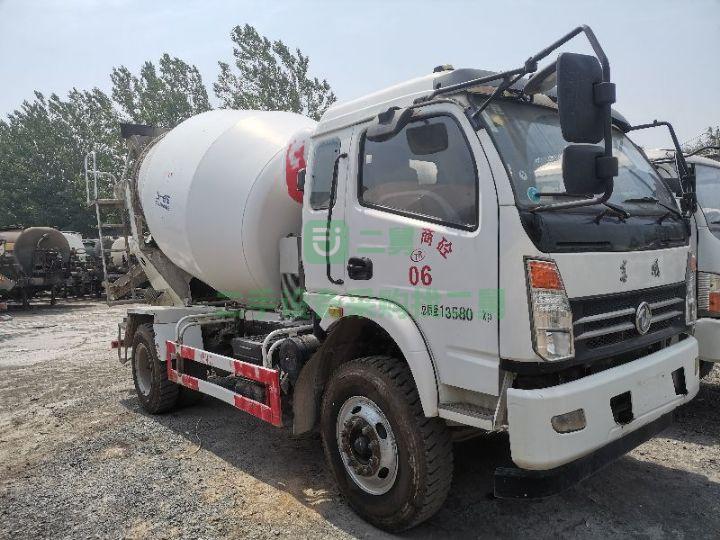 轉讓兩臺東風七方攪拌車