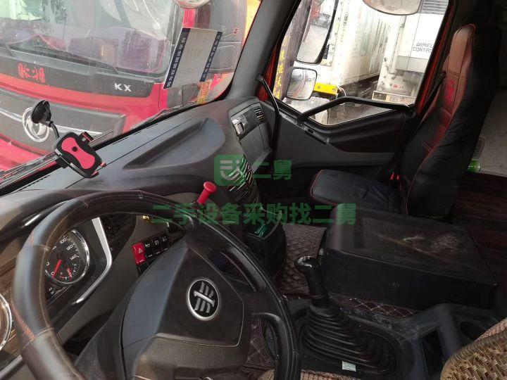 出售一汽解放J6P牽引車17年11月420馬力國五排放，全車輪胎九成新