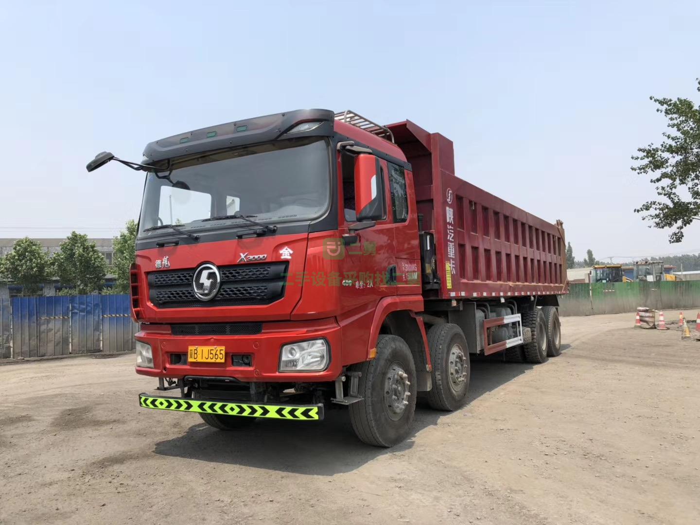 出售精品18年5月國五新款德龍x3000自卸車，大箱8.6米5倒梁底12邊10，純430馬力濰柴
