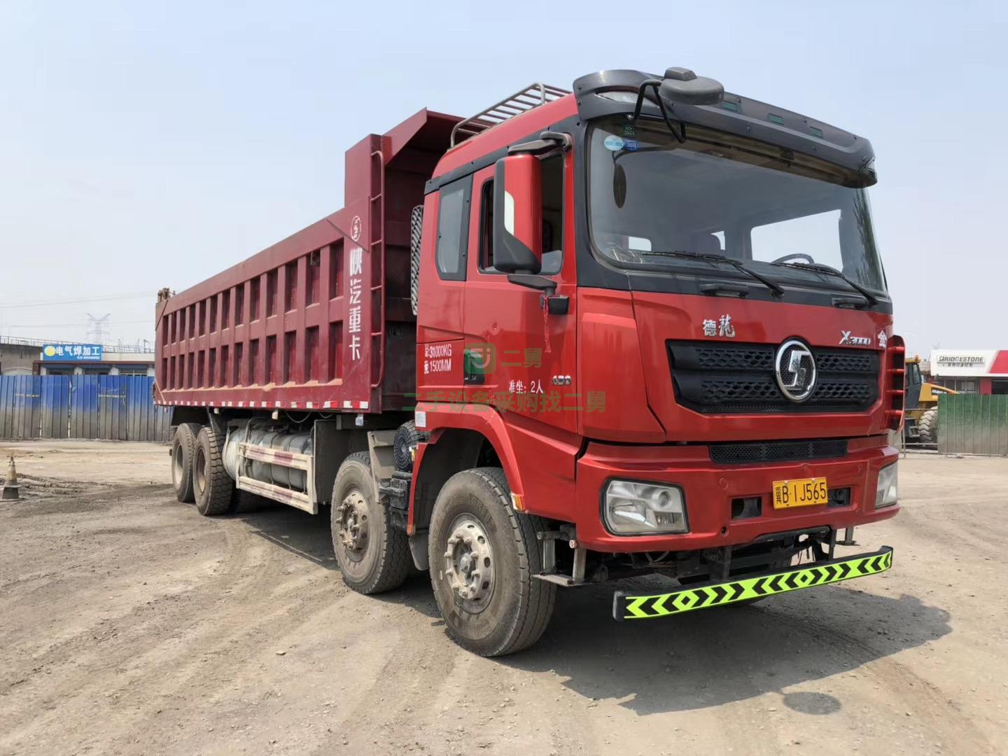 出售精品18年5月國五新款德龍x3000自卸車，大箱8.6米5倒梁底12邊10，純430馬力濰柴