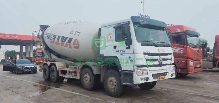 17年豪沃，亞特上裝，國五排放！大20立方攪拌車