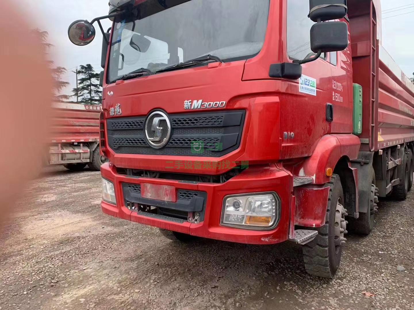 出售11臺輕型小德龍新M3000自卸車，1年10個月市政用車，國五6.5米高1.5米，310馬力濰柴，