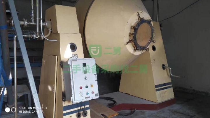 低價出售8臺不銹鋼雙錐真空干燥機