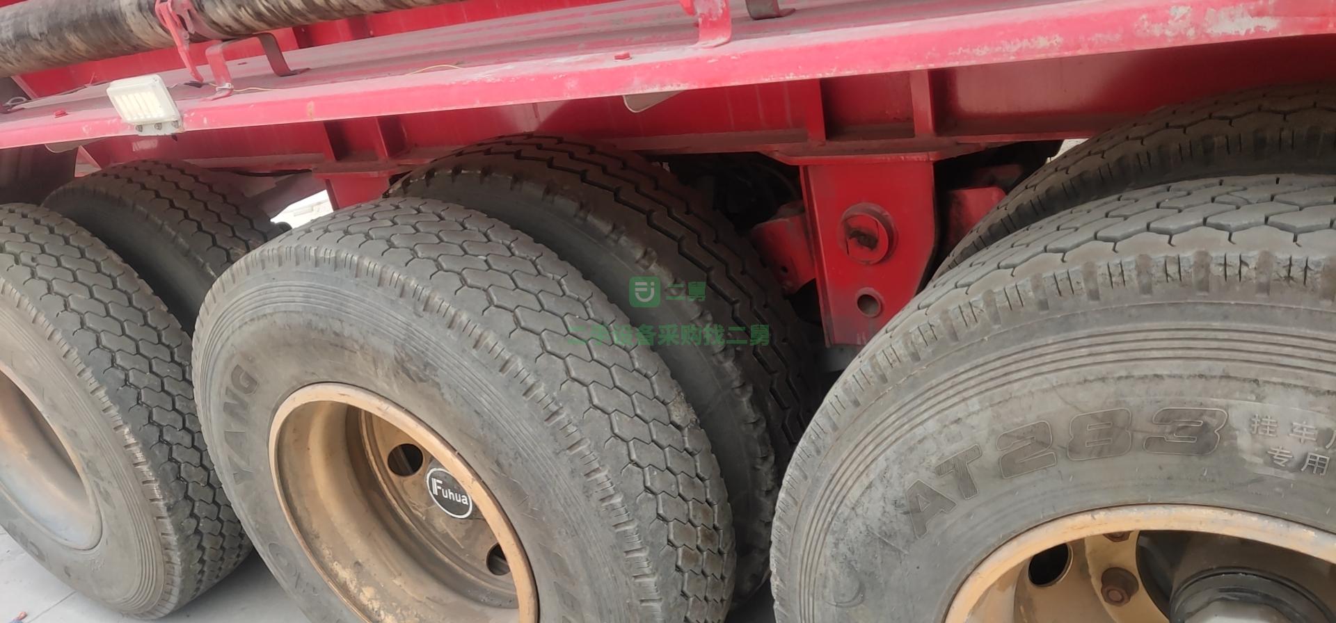 出售2019年11月二手散裝水泥罐半掛車