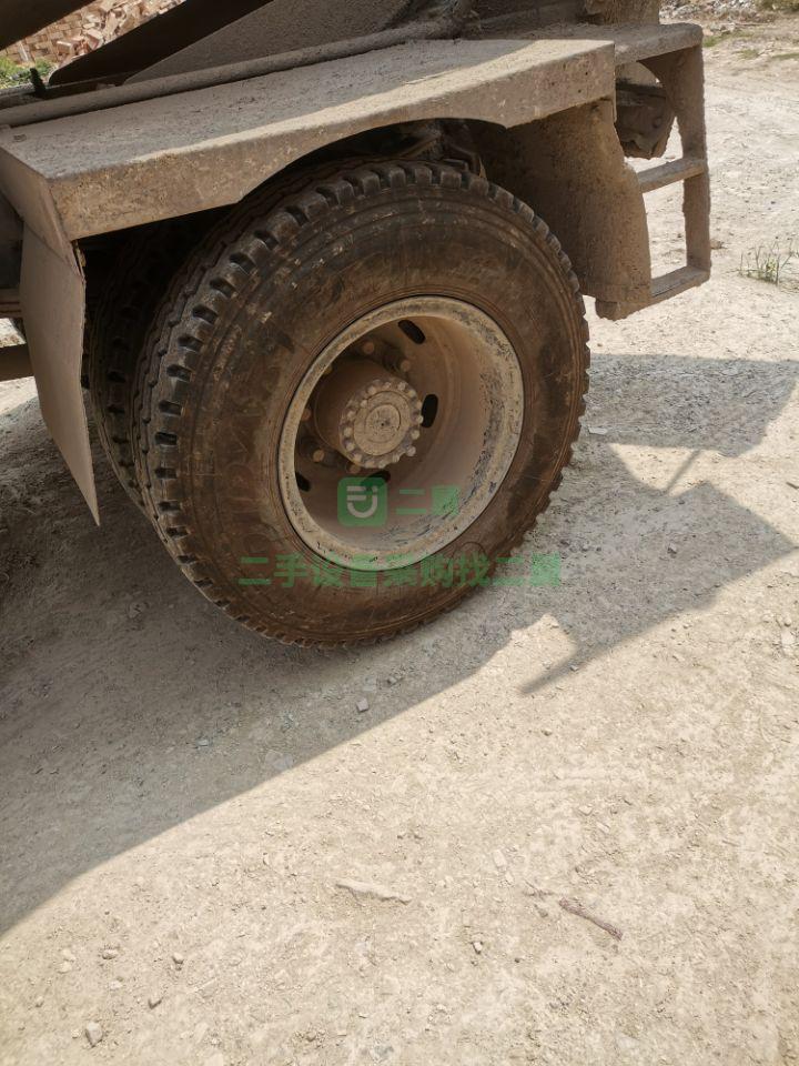 轉(zhuǎn)讓16年重汽豪曼七方攪拌車