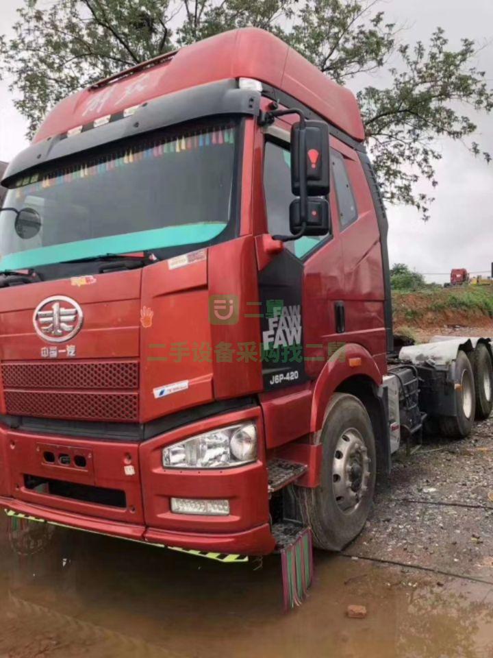 江西宜春出售二手的解放J6P420馬力貨車