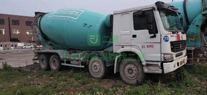 出售13年，五臺(tái)豪沃中聯(lián)罐，大16方攪拌車，極品車況，