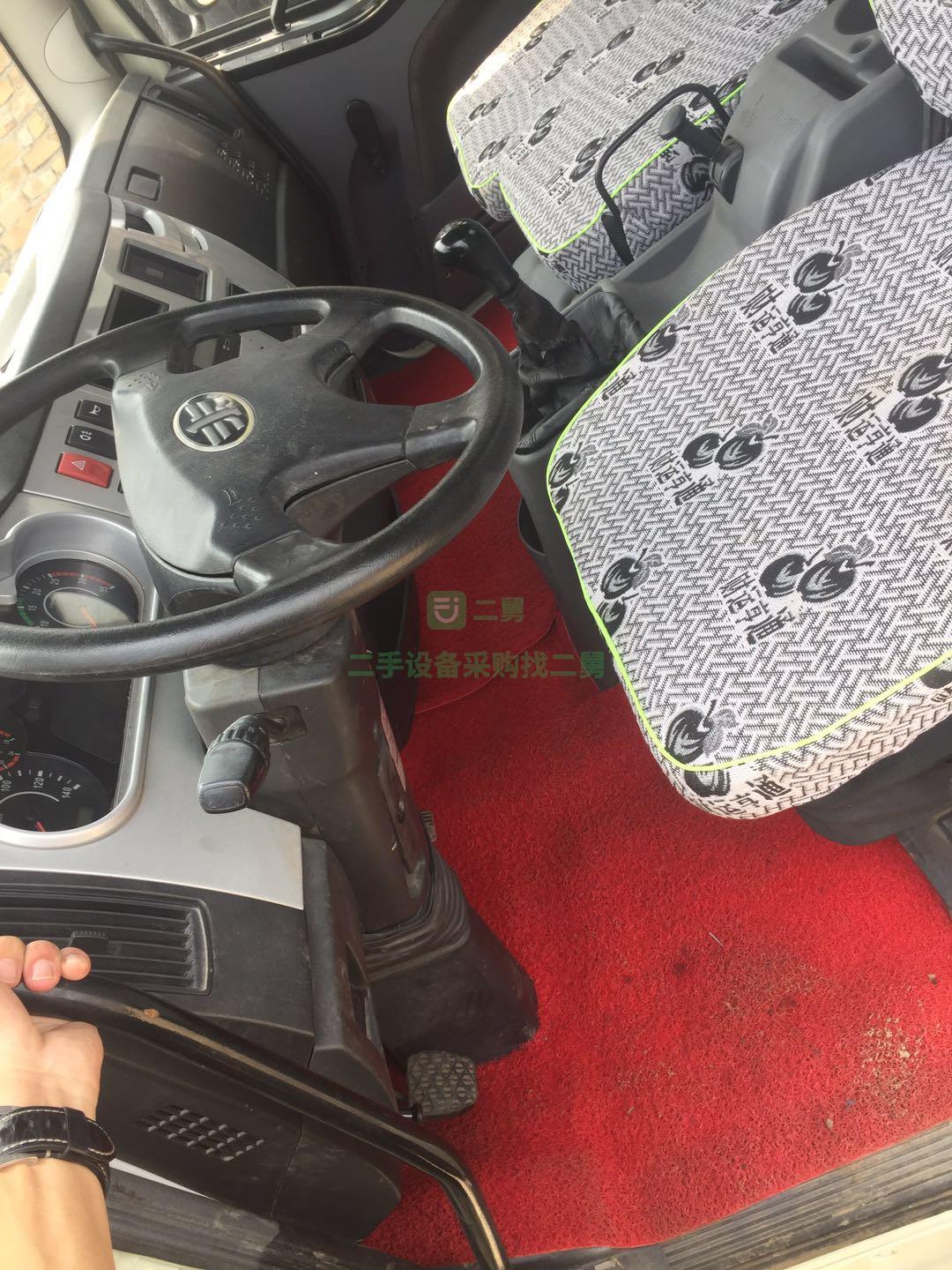 出售16年解放J_6 油罐車12噸罐體 配備全新罐體