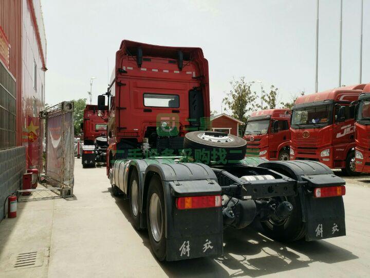 出售jH6手自一體550馬力牽引車