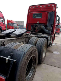 出售歐曼雙驅牽引車，國五排放
