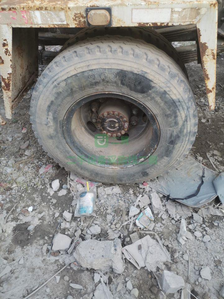 轉(zhuǎn)讓一臺東風六方攪拌車