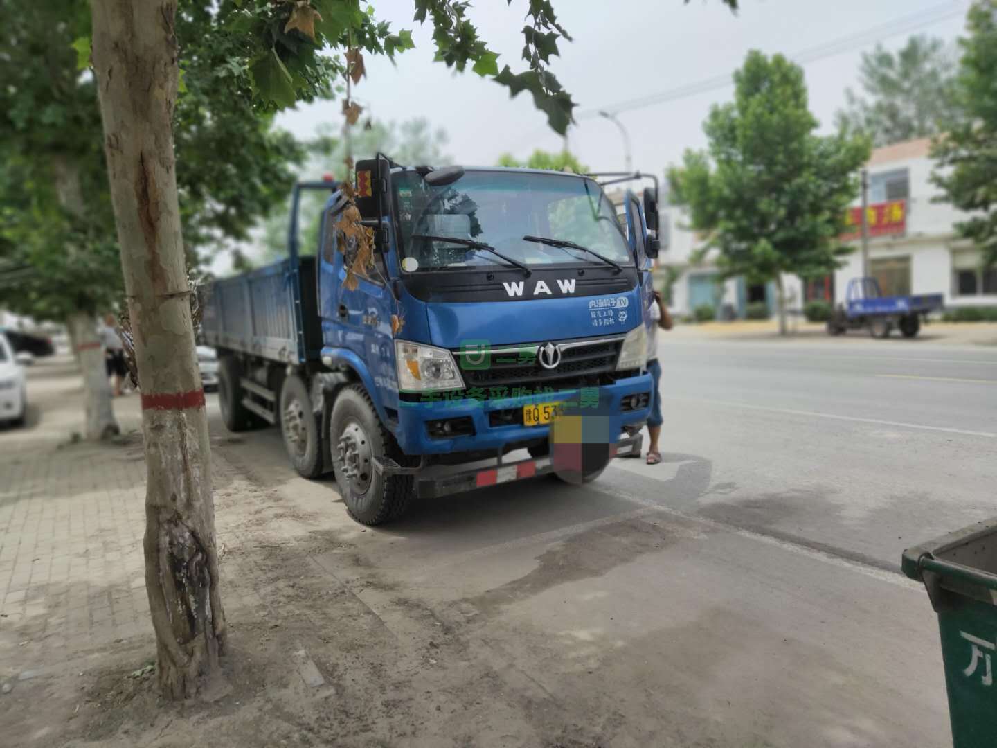 出售一臺18年5月份6米8斗前4后4國5帶自卸貨車