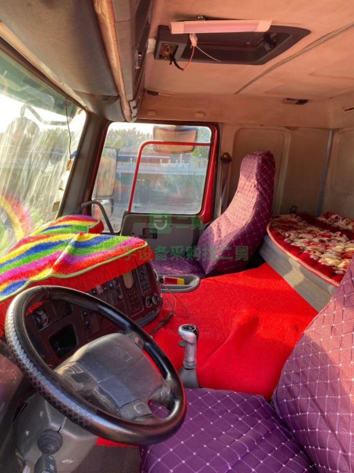 出售二手的12年的豪沃后八輪自卸車