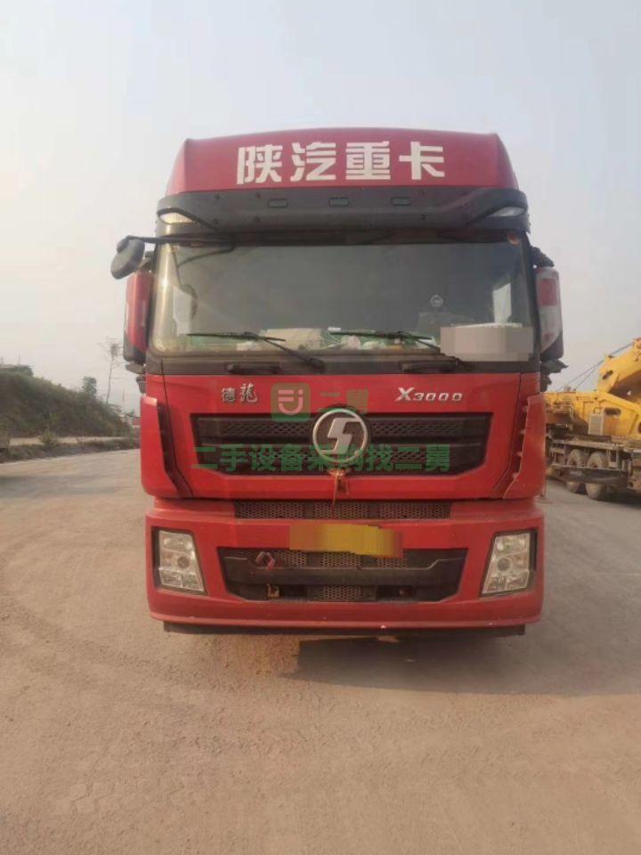 出售精品16年11月陜汽德龍國五排放雙驅(qū)輕體牽引車